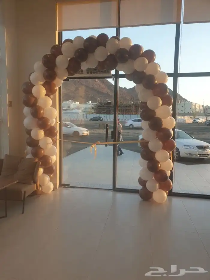 ايجار ليازر واضاءات وتراس افتتاحات وبالونات 1