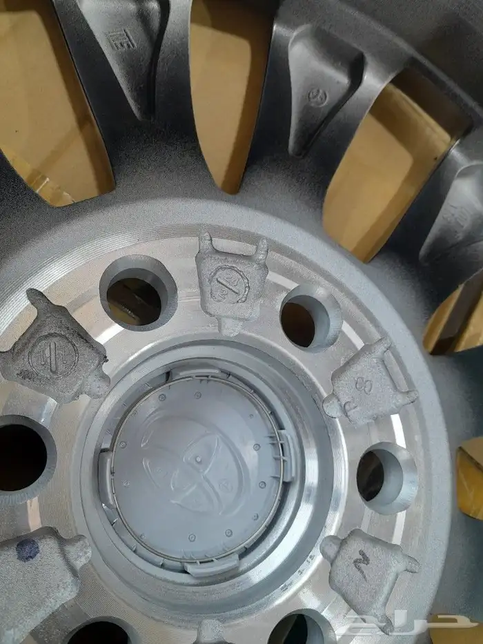 جنوط جيب لند كلوزر اصلي مقاس 20موديل 2024 1