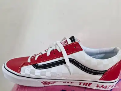 كوتش حذاء فانز vans اصلي بكارتونه 1