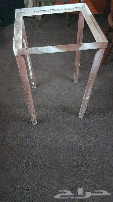 للبيع حامل خزان 0