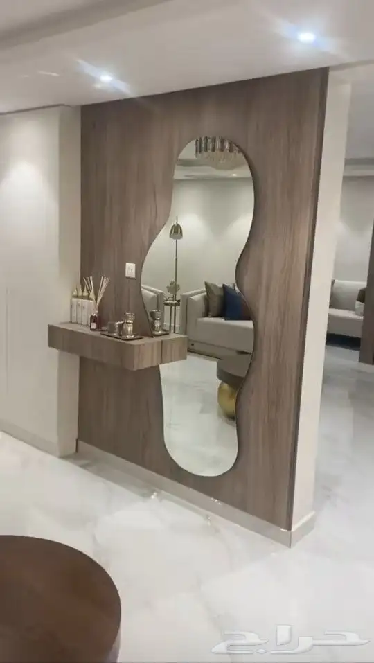 مدخل استقبال مع مرايا ورف 0