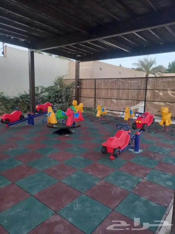 متخصصون في بيع وتركيب العاب حدائق جماعيه واعمدة الانارةوالعش 6