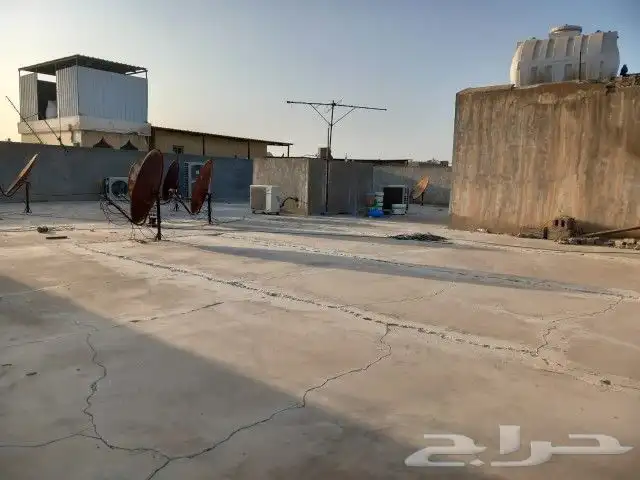 عوازل اصطح ضدتسرب المياء وعاكس للحراره مع الضمان 8