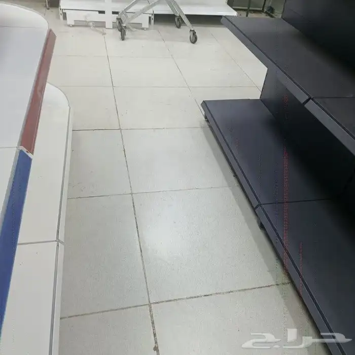 كراسي ورفوف 2