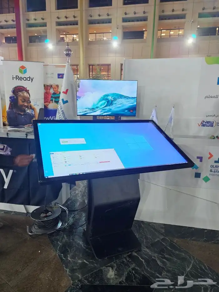 شاشات تفاعليه للايجار ايجار شاشات تلفزيون بالمس للعروض الإ 7