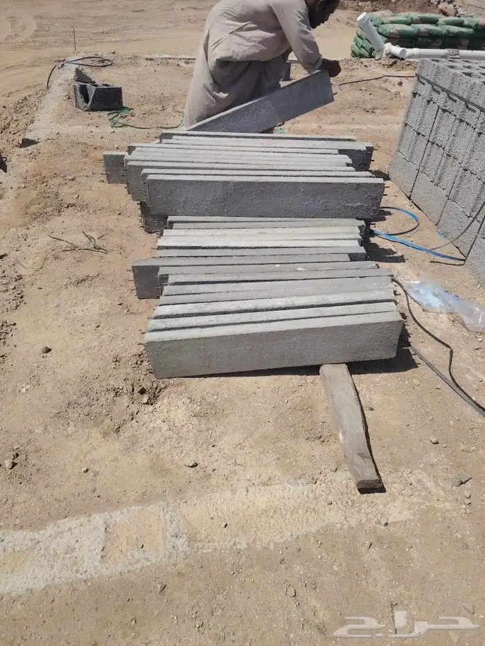 بطحه طرطشه أسمنت طوب عتب خرسانه قلاب تريلات بندوره 0