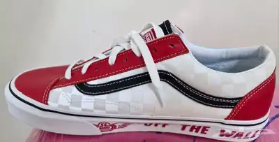 كوتش حذاء فانز vans اصلي بكارتونه 0