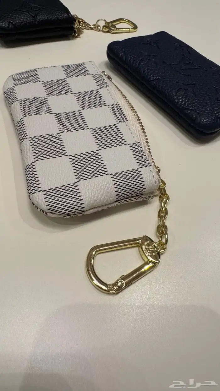 ميدالية مفاتيح كوبي LV 5