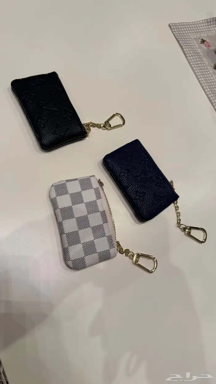 ميدالية مفاتيح كوبي LV 2