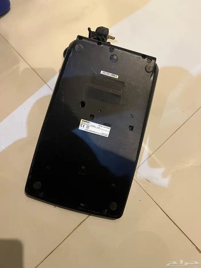 الة حاسبة كهربائي مع وزق طابعة مستعمل 1