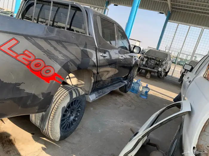 مستبيشي مصدوم تشليح. 2
