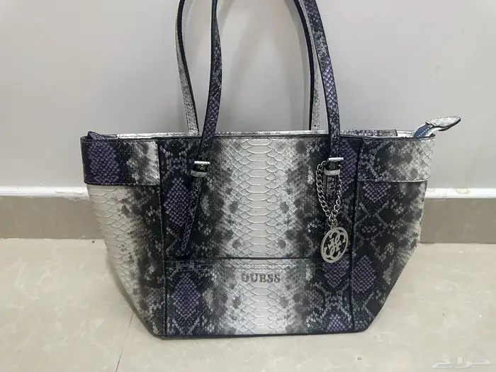 شنطة ماركة guess الأصلية 2