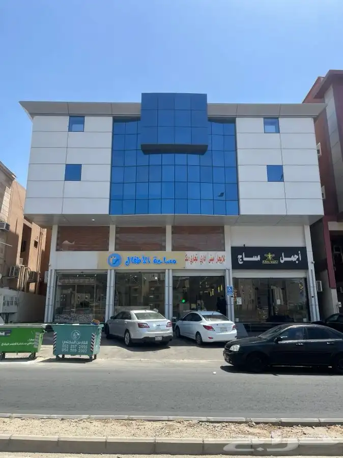 دور تجاري إداري للإيجار بشارع تجاري عمر قاضي 64 بالشرائع 0