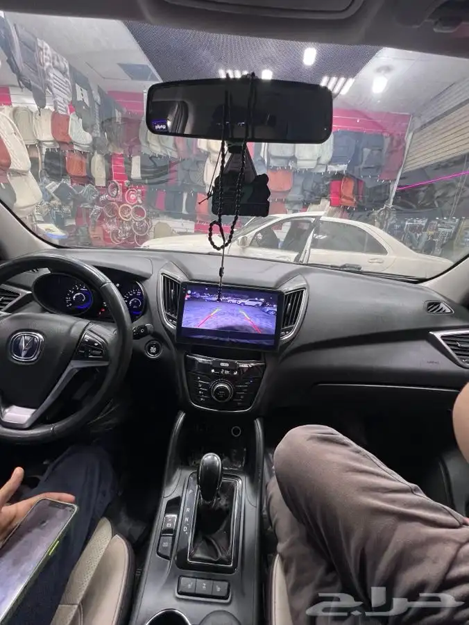 شاشات جميع انواع. السيارات 44