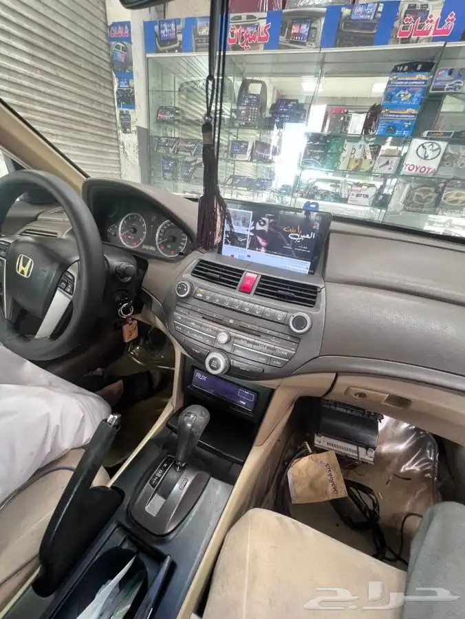 شاشات جميع انواع. السيارات 4