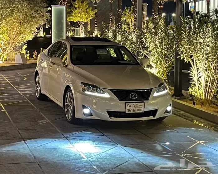 لكزس Is 300 ( تم البيع ) 4