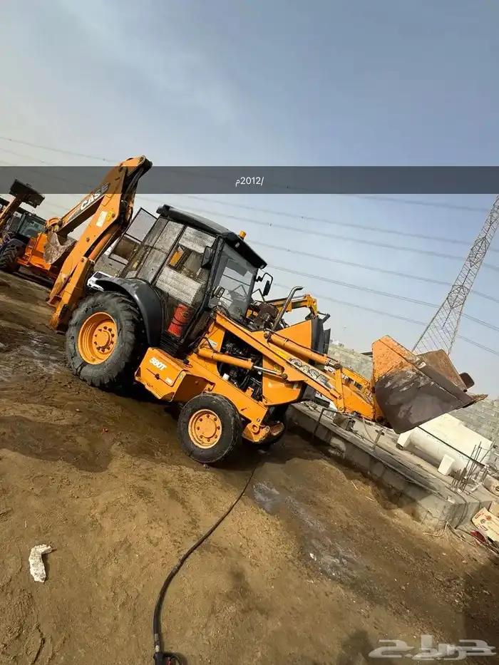 عرجاء باكهولودر للإيجار شهري JCB 2012 0