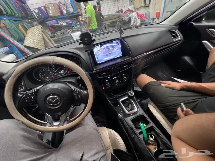 شاشات جميع انواع. السيارات 19