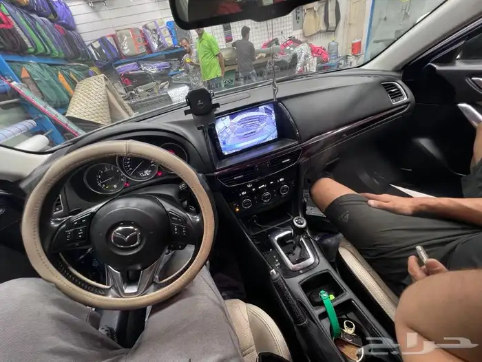 شاشات جميع انواع. السيارات 18