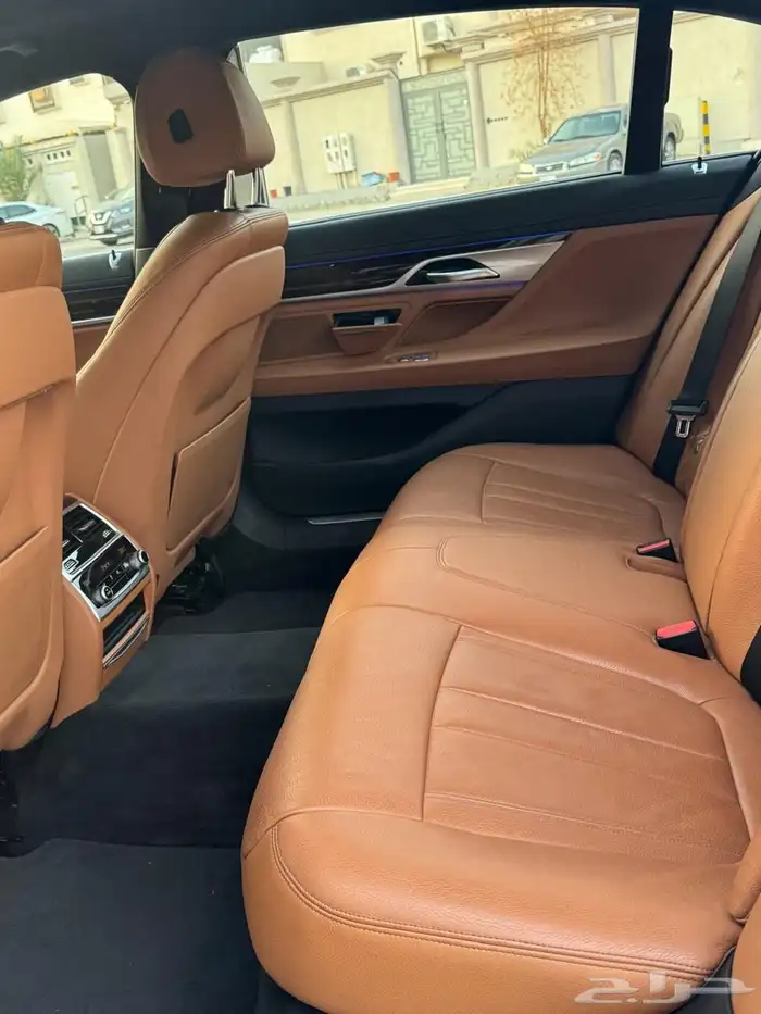 BMW 730 Li 2019 8