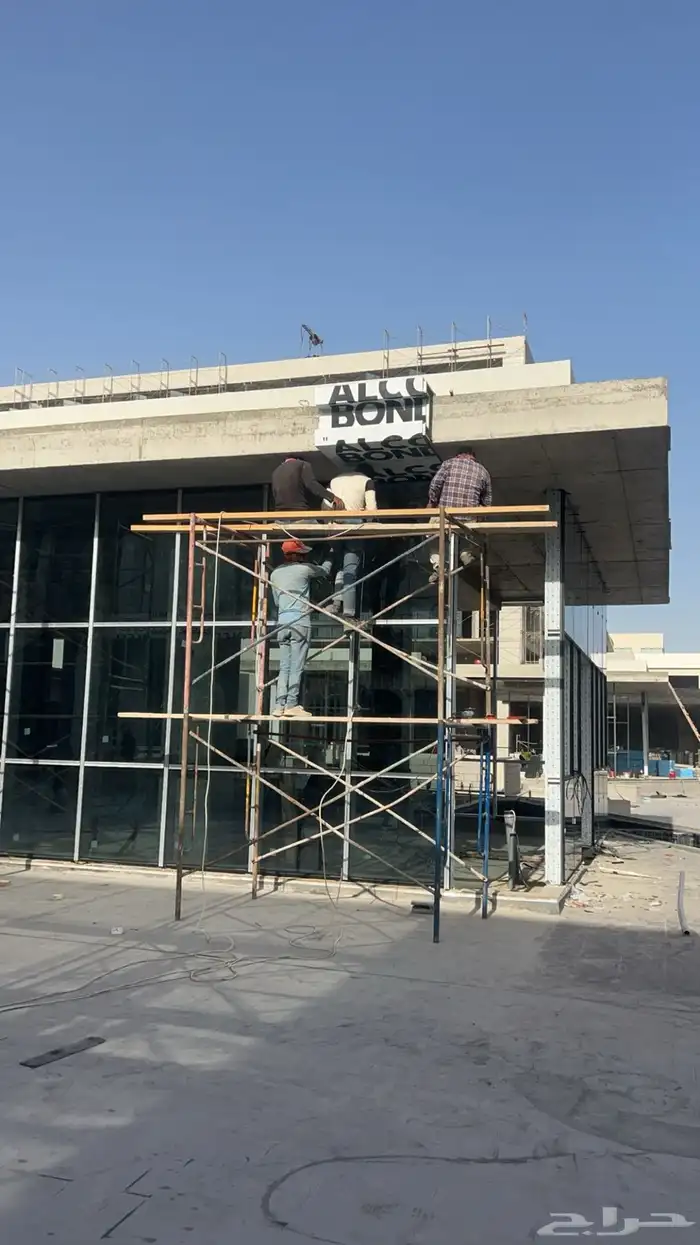 تركيب واجهات المباني قزاز وكلاذينج 12