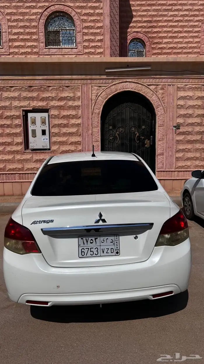 ميستوبيشي اتراج للبيع 4