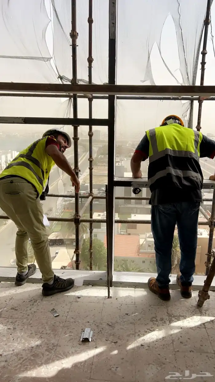 تركيب واجهات المباني قزاز وكلاذينج 11