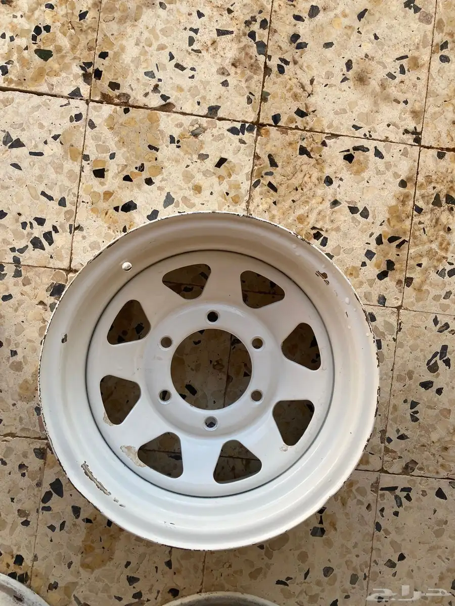للبيع جنوط نيسان باترول اصلية مقاس 15 2