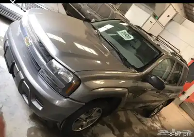 بليزر رمادي موديل 2005 دبل X4X. شبه جديد 2