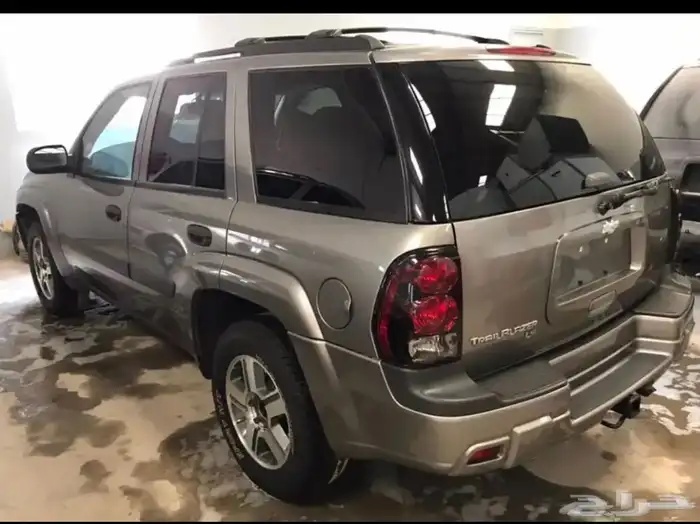 بليزر رمادي موديل 2005 دبل X4X. شبه جديد 4