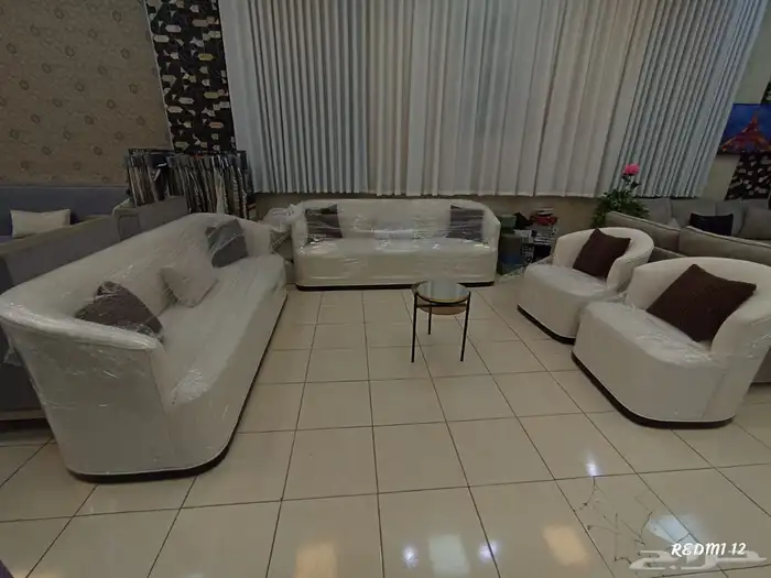 حراج بن قاسم سوق كرستال بلازا 5