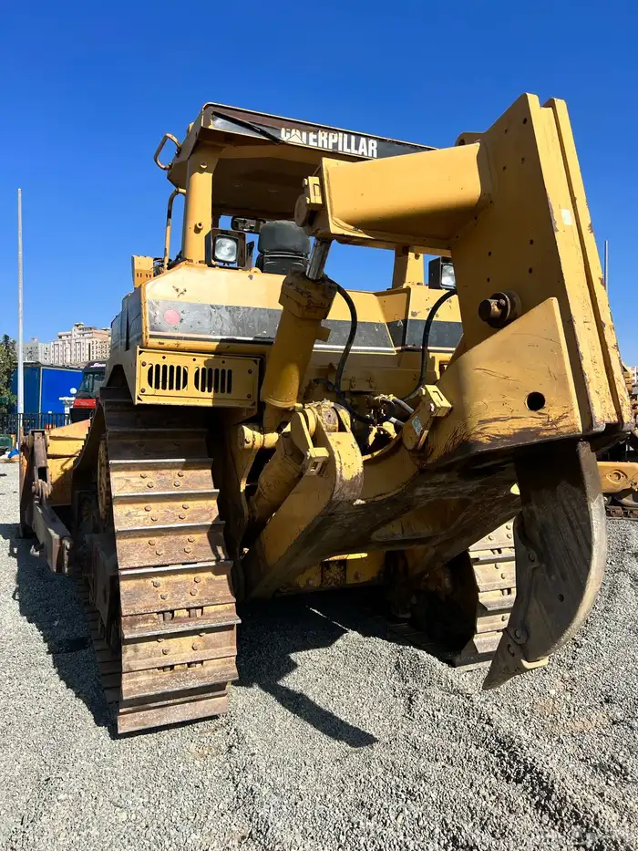 بلدوزر _D8R _2006. (تم البيع) 2