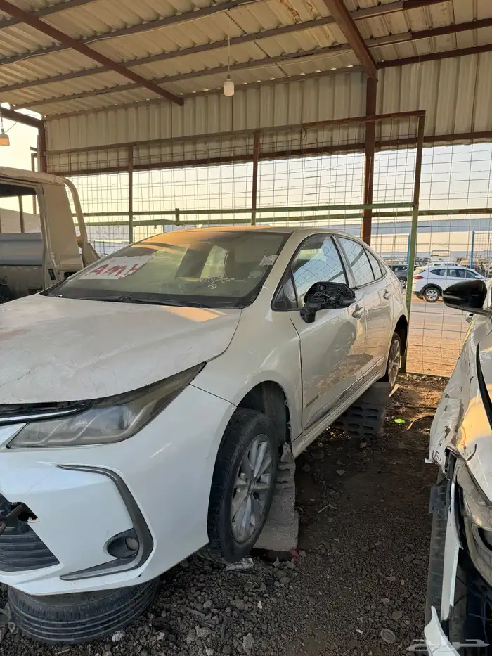 كورولا تويوتا 2021 للبيع قطع غيار مستعمل 1