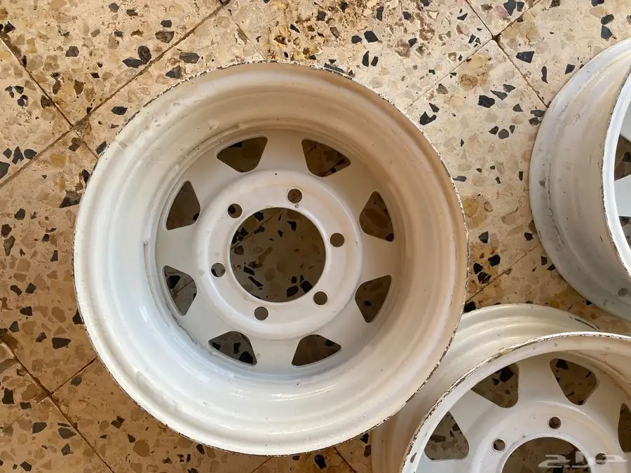للبيع جنوط نيسان باترول اصلية مقاس 15 5