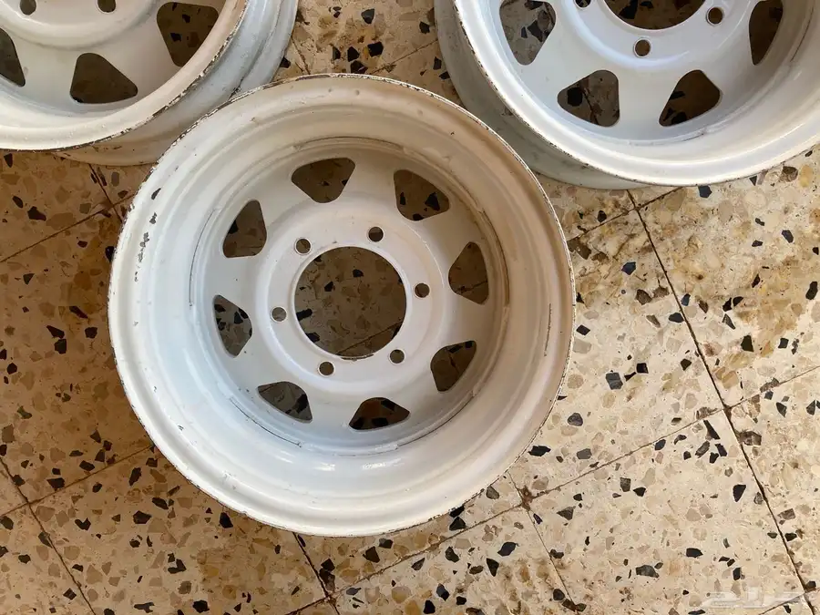 للبيع جنوط نيسان باترول اصلية مقاس 15 7