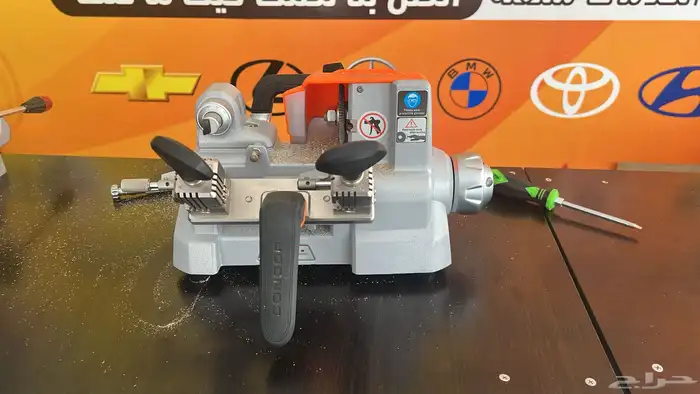 قص وبرمجة جميع المفاتيح وكهربائي و ميكانيكي وتعبئة الفريون 3
