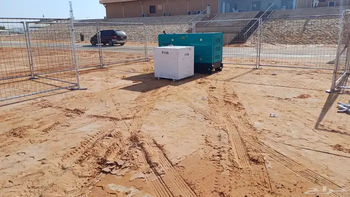 مولدات كهرباء كاتم صوت للإيجار 6