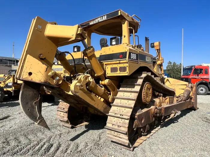 بلدوزر _D8R _2006. (تم البيع) 3
