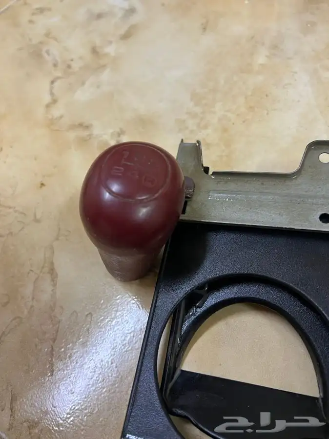 حامل اكواب و رمانه قير هايلوكس 97 1