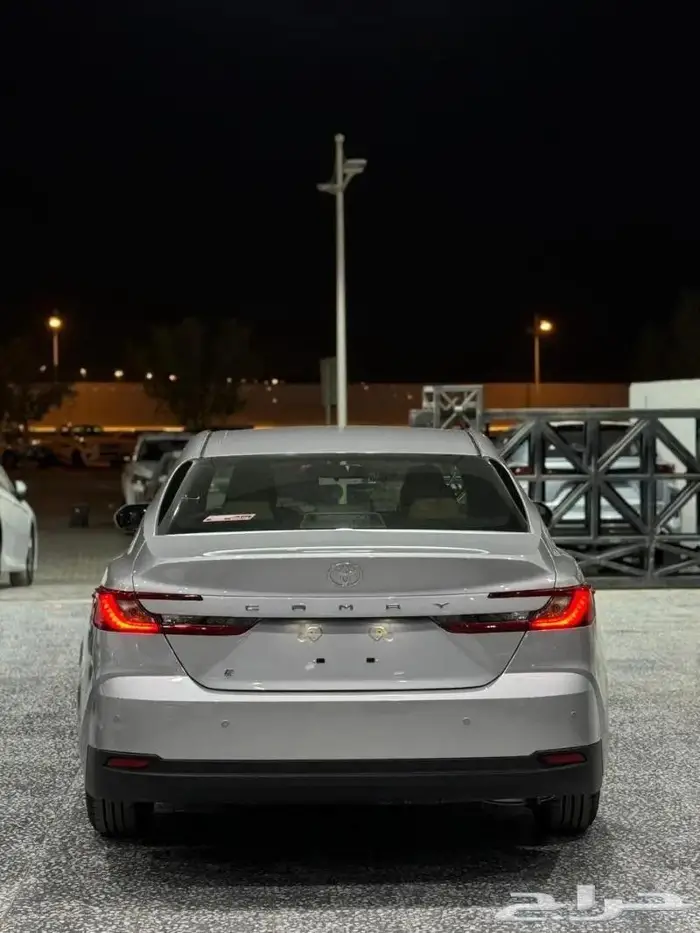 كامرى E ستاندر بنزين 2025 (كاش _تقسيط مع نظام 50-50) 3