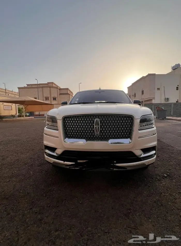 لينكون نافيقوتر 2018 ابيض 0