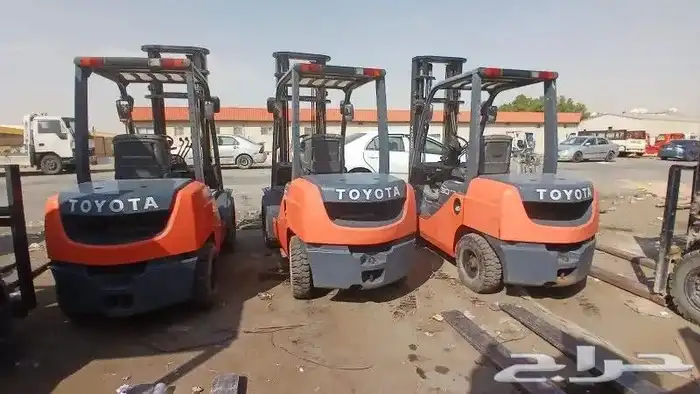 فوركلفت للايجار رافعة شوكية للايجار 10