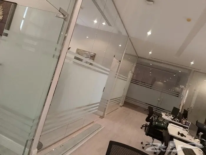 تركيب وتوريدزجاج سكريت بجميع انواع 7