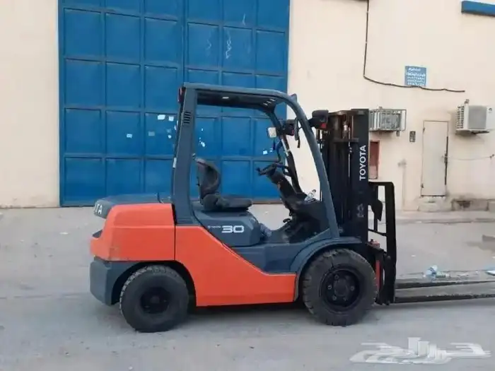 فوركلفت للايجار رافعة شوكية للايجار 0