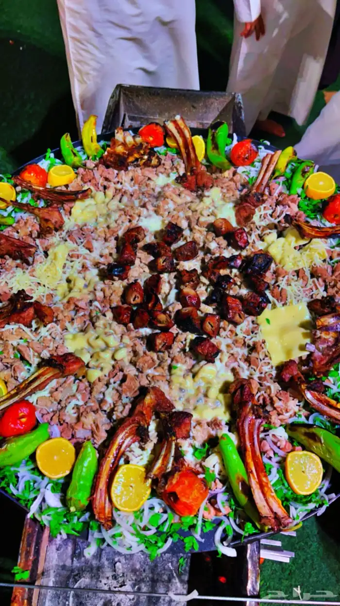 معلم مشويات خارجيه و دوار السعاده 19