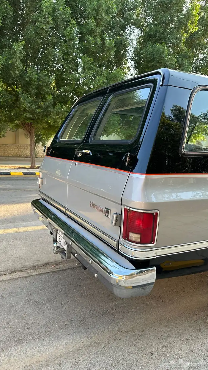 للبيع جمس دبل قير عادي 82 مخزن بلد 5