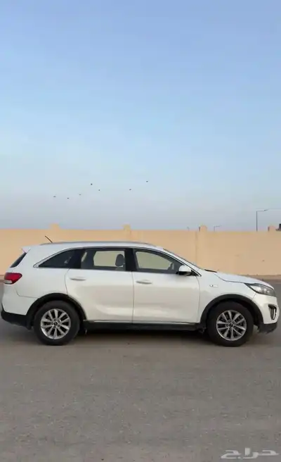 كيا سورنتو 2016 للبيع أو البدل بمناسب 1