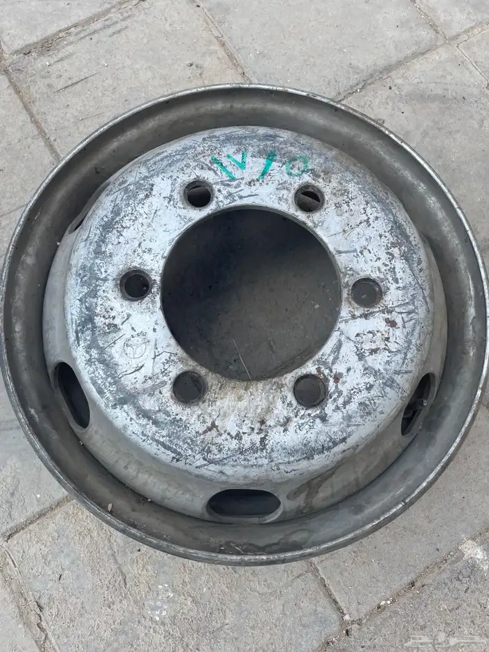 جنط مقاس 17.50 على السوم 0