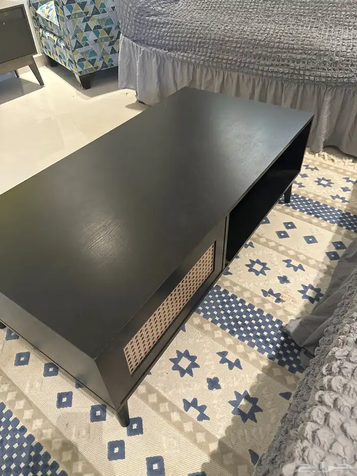 طاولة للبيع 2