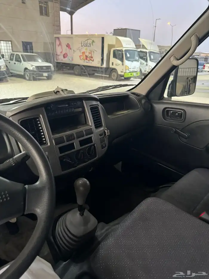 باص نيسان بنزين أورفان ماشي 60 الف فقط 9